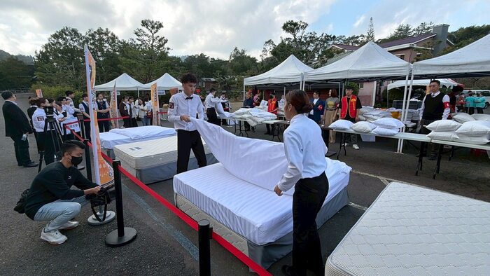 114/12/4 捷報再傳！餐旅管理科學生，勇奪全2025台灣旅館節全國餐旅服務競賽多項佳績！圖片