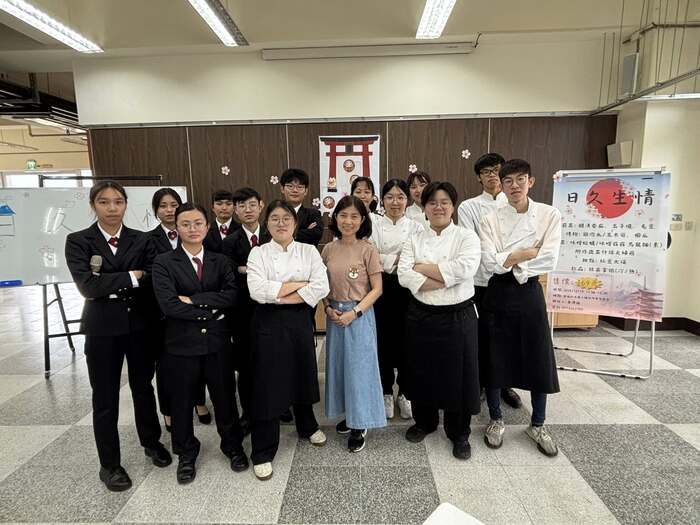 114/12/10 《日久生情》午餐餐會，校內實習 學生創意 × 專業實力全面綻放。圖片