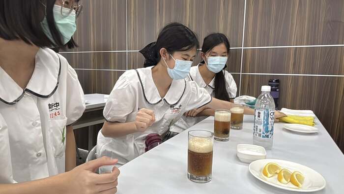 115/04/23 打造國中生的餐旅職涯探索場域~新生國中參訪圖片