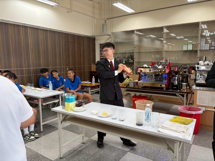 115/04/23 打造國中生的餐旅職涯探索場域~新生國中參訪圖片