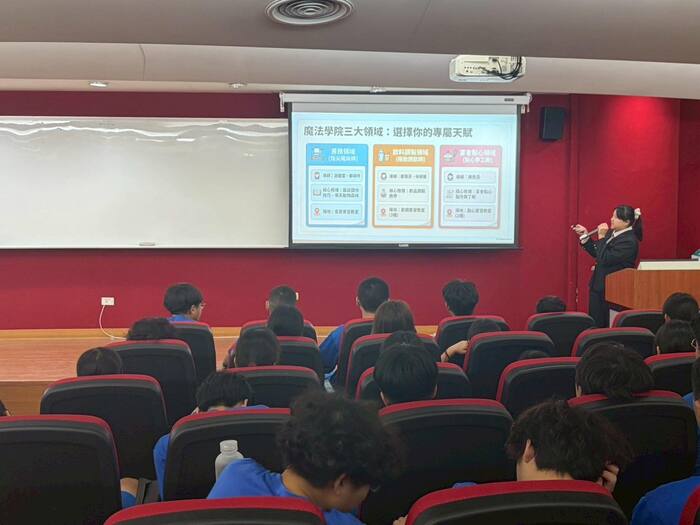 115/04/23 打造國中生的餐旅職涯探索場域~新生國中參訪圖片